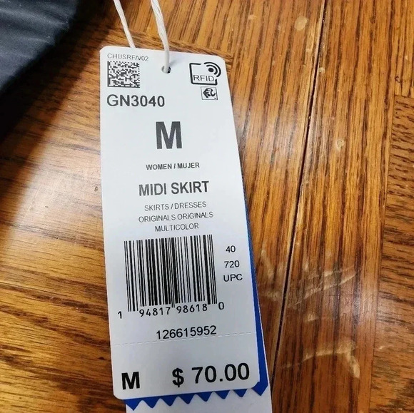 NWT Adidas Primegreen Multicolor Midi Skirt Size Medium - Picture 7 of 11